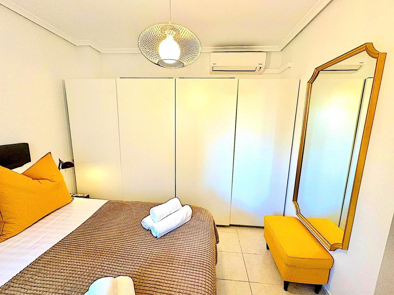 Atico Con Privado Jacuzzi , 1 Min Walk De Playa Apartment *