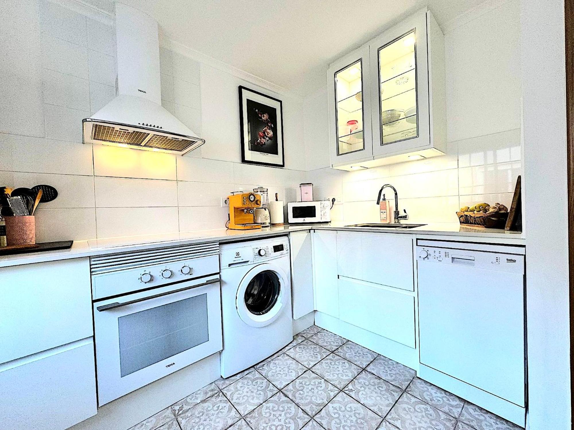 Atico Con Privado Jacuzzi , 1 Min Walk De Playa Apartment