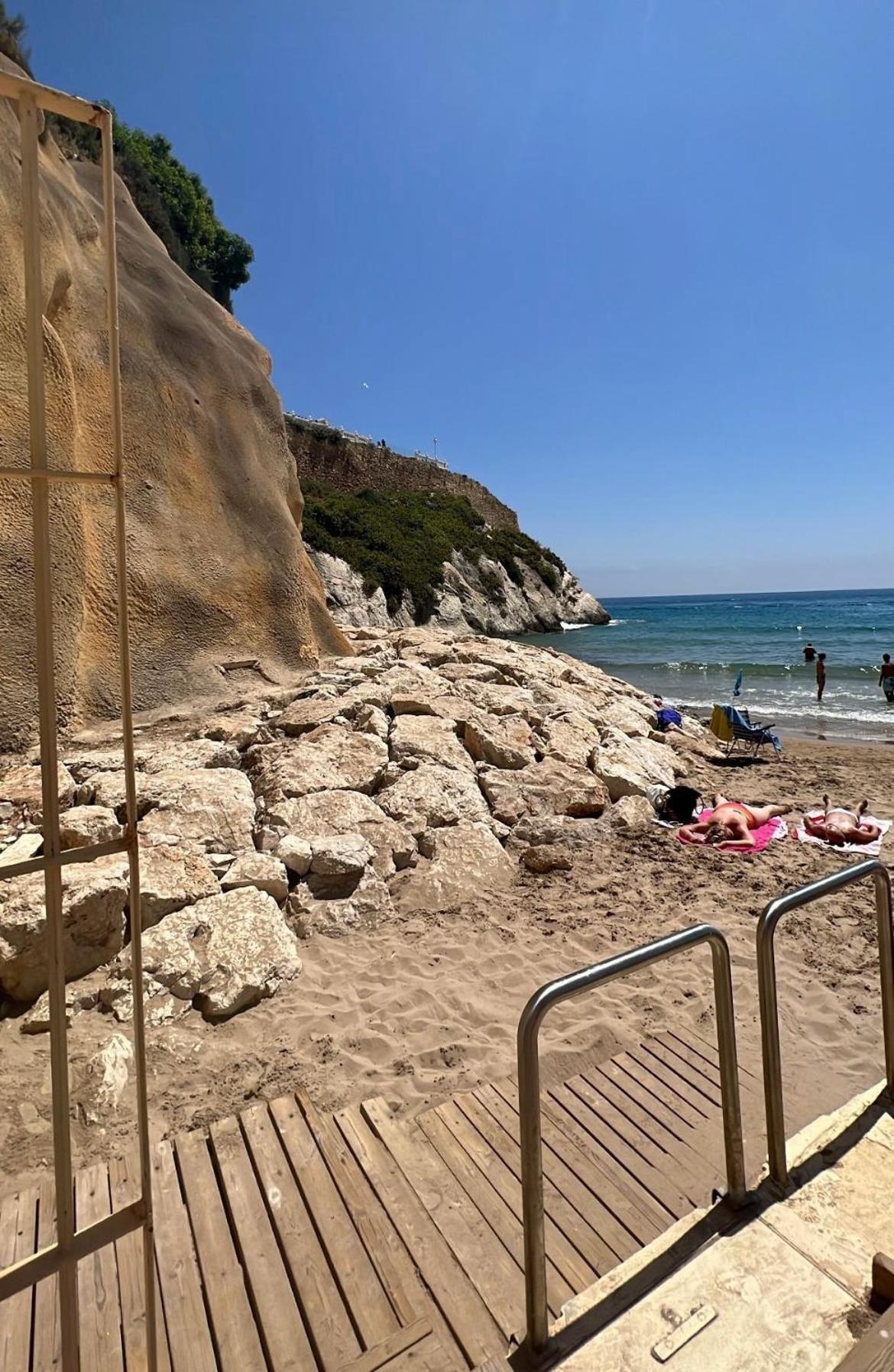 Atico Con Privado Jacuzzi , 1 Min Walk De Playa Apartment *